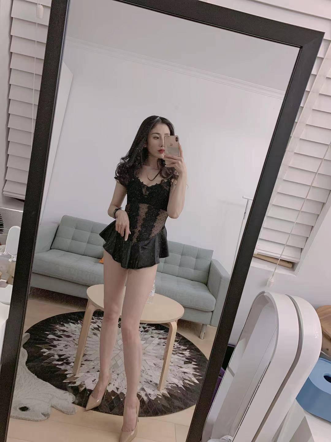 夫子庙长白街大长腿可欣